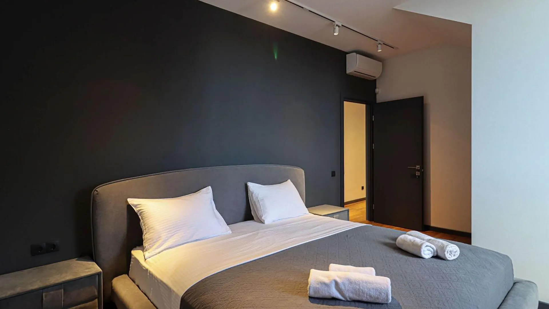 Stylish 3Br Duplex In Avlabari - By Wehost Lejlighed Tbilisi Georgien