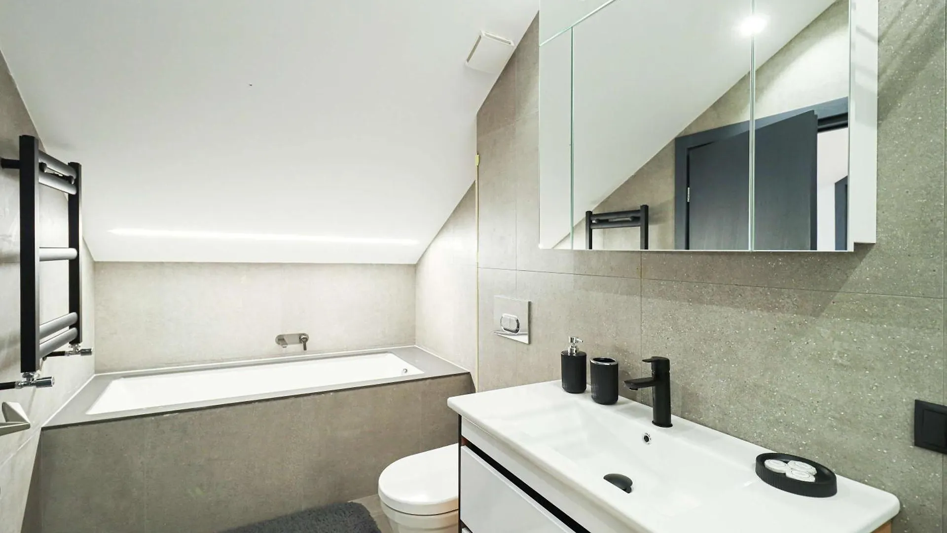 Stylish 3Br Duplex In Avlabari - By Wehost Lejlighed Tbilisi